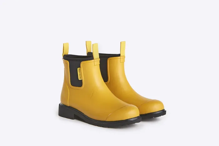 Merry People Bobbi Gumboot | Mustard & Black (Enhanced Traction)