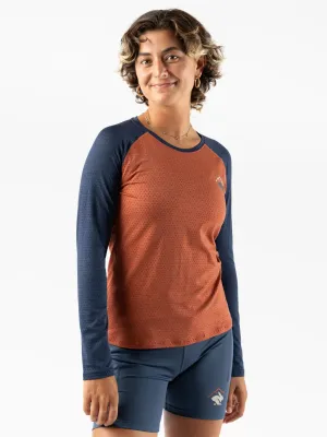 rabbit Women's EZ Tee Perf Trail LS in Burnt Brick