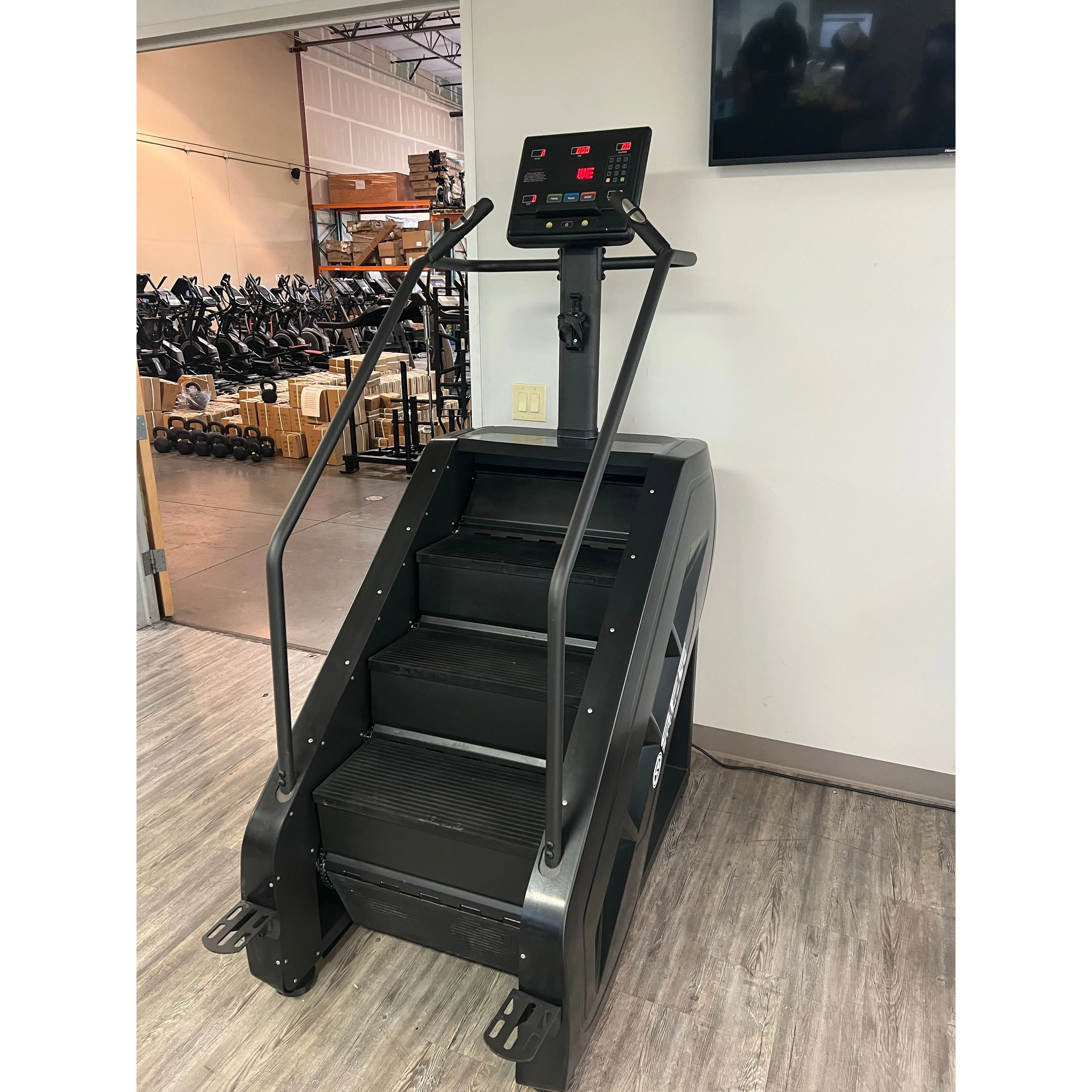 SFE Stepmill Pro (Stairmaster) w/ Revolving Steps and Performance Monitor (NEW)